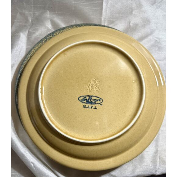 Vintage Pfaltzgraff America MAFA 10 3/8” Stoneware Dinner Plates – Set of 4 - Picture 4 of 10